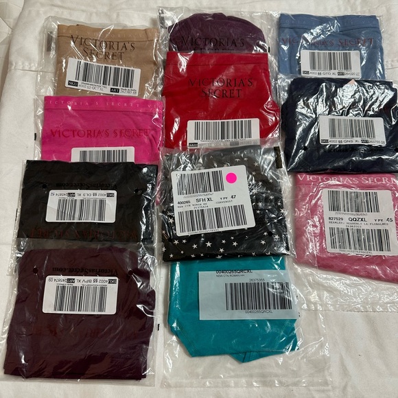 Matching Set - Picture 2 of 2